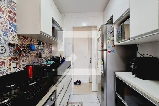 Cozinha de apartamento à venda com 3 quartos, 96m² em Jardim Arpoador, São Paulo