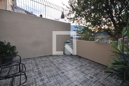 Quintal de casa à venda com 3 quartos, 190m² em Vila Medeiros, São Paulo