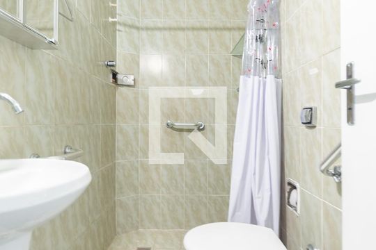Banheiro de casa para alugar com 2 quartos, 80m² em Vila Isabel, Rio de Janeiro