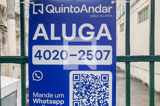 Plaquinha de casa para alugar com 2 quartos, 80m² em Vila Isabel, Rio de Janeiro