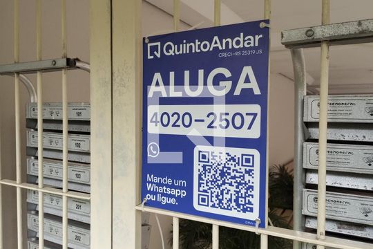 Plaquinha de apartamento para alugar com 3 quartos, 122m² em São João, Porto Alegre