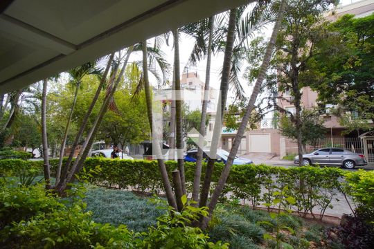 Suíte - Vista de apartamento para alugar com 3 quartos, 122m² em São João, Porto Alegre