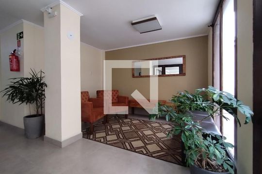 Área comum - Hall de apartamento para alugar com 3 quartos, 122m² em São João, Porto Alegre