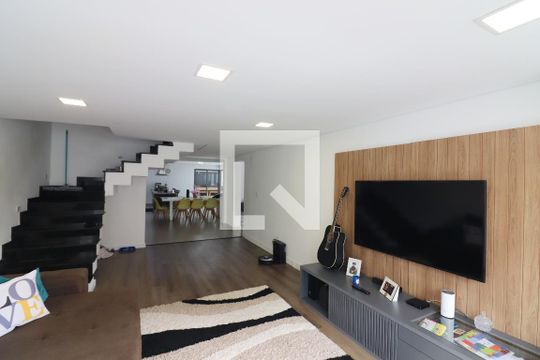Casa à venda com 3 quartos, 430m² em Vila Mariza, São Bernardo do Campo