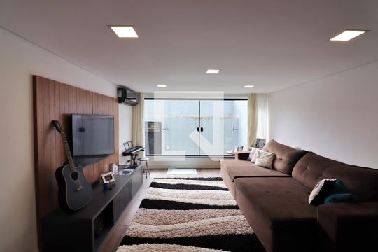 Casa à venda com 3 quartos, 430m² em Vila Mariza, São Bernardo do Campo