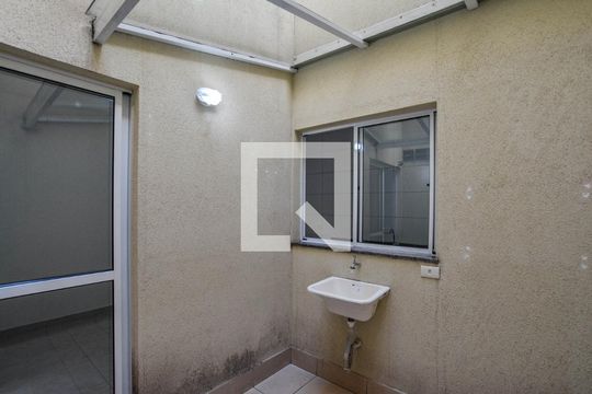 Área de Serviço de apartamento para alugar com 2 quartos, 56m² em Vila Alice, Santo André