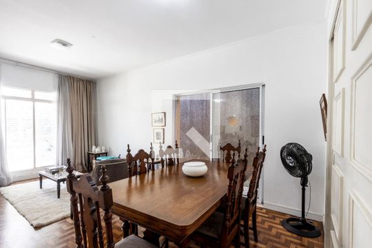 Sala de casa para alugar com 3 quartos, 300m² em Água Branca, São Paulo
