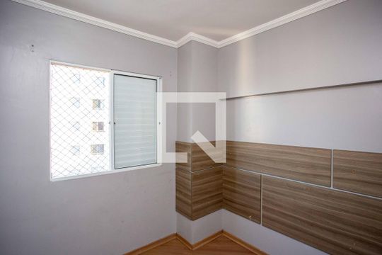 Quarto 2 de apartamento à venda com 2 quartos, 43m² em Canhema, Diadema