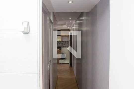 Banheiro de apartamento à venda com 2 quartos, 43m² em Canhema, Diadema
