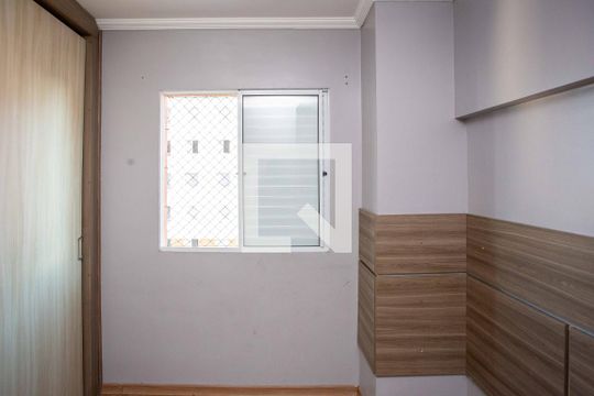 Quarto 2 de apartamento à venda com 2 quartos, 43m² em Canhema, Diadema