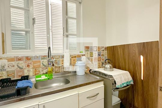 Cozinha de casa para alugar com 1 quarto, 50m² em Ponta das Canas, Florianópolis