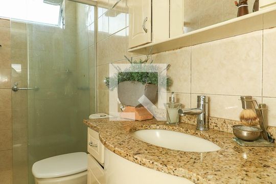Banheiro Social de apartamento à venda com 3 quartos, 128m² em Bela Vista, Porto Alegre