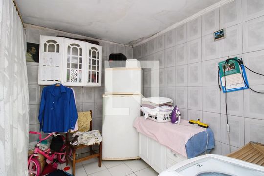 Área de Serviço de casa à venda com 4 quartos, 129m² em Vila Sabrina, São Paulo