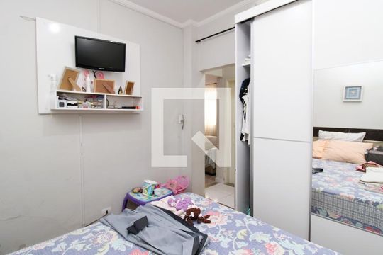 Quarto de casa à venda com 4 quartos, 129m² em Vila Sabrina, São Paulo