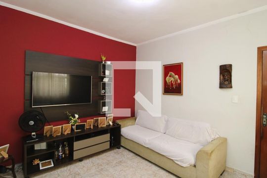 Sala de casa à venda com 4 quartos, 129m² em Vila Sabrina, São Paulo