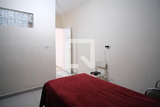 Quarto 2 de casa à venda com 6 quartos, 220m² em Cidade Líder, São Paulo