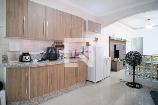 Cozinha de casa à venda com 6 quartos, 220m² em Cidade Líder, São Paulo