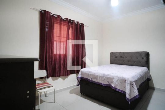 Quarto 1 de casa à venda com 6 quartos, 220m² em Cidade Líder, São Paulo