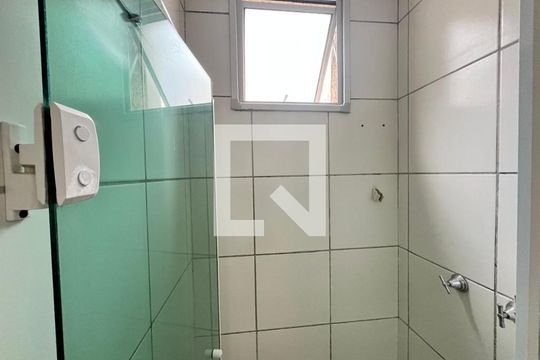 Banheiro Social de apartamento à venda com 2 quartos, 53m² em Taquara, Rio de Janeiro