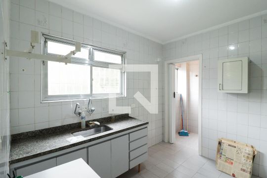 Cozinha e Área de Serviço de apartamento à venda com 2 quartos, 57m² em Jardim Paraíso, São Paulo