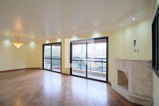 Sala de apartamento à venda com 3 quartos, 200m² em Tatuapé, São Paulo