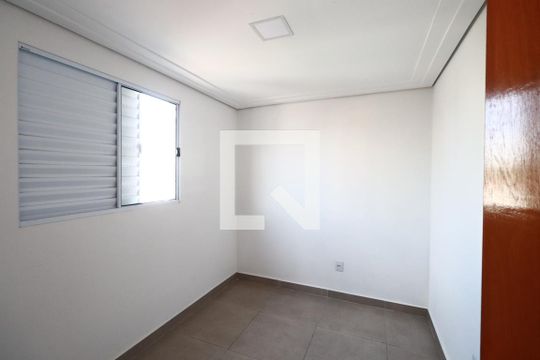 Quarto de apartamento para alugar com 2 quartos, 46m² em Vila Esperança, São Paulo