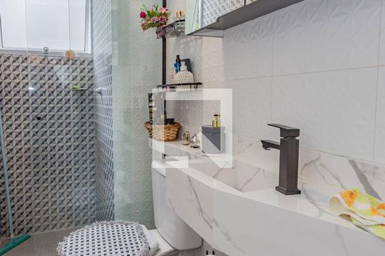 Banheiro de apartamento à venda com 2 quartos, 44m² em Jardim São Savério, São Paulo