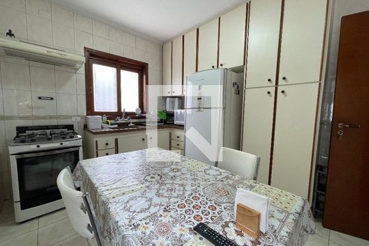 Cozinha de casa à venda com 3 quartos, 200m² em Instituto de Previdencia, São Paulo