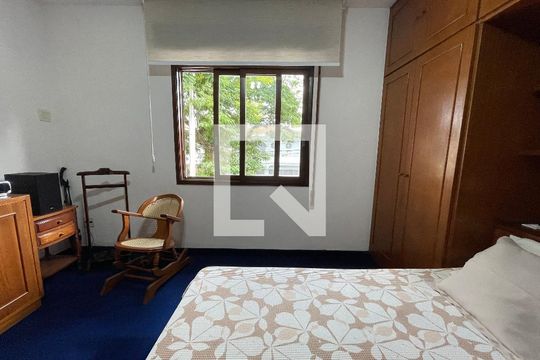 Suíte de casa à venda com 3 quartos, 200m² em Instituto de Previdencia, São Paulo
