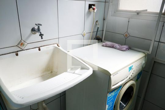 Lavanderia de apartamento para alugar com 3 quartos, 70m² em Continental, Osasco