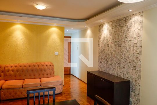Sala de apartamento para alugar com 3 quartos, 70m² em Continental, Osasco