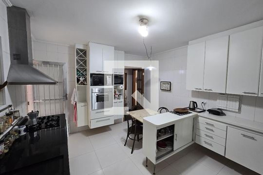 Cozinha de casa à venda com 3 quartos, 220m² em Jardim Umuarama, São Paulo