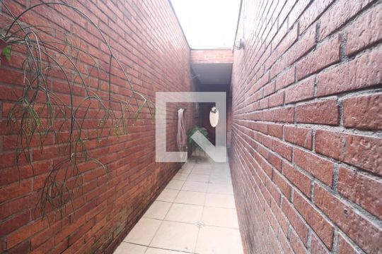 Área comum de casa à venda com 3 quartos, 220m² em Jardim Umuarama, São Paulo