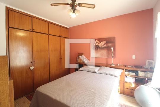 Quarto 1 de casa à venda com 3 quartos, 220m² em Jardim Umuarama, São Paulo