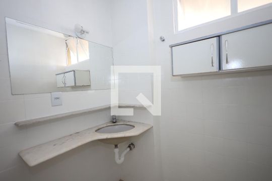 Banheiro Social de apartamento para alugar com 2 quartos, 60m² em Setor Bueno, Goiânia