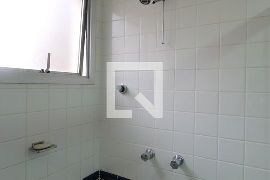 Banheiro Social de apartamento à venda com 4 quartos, 215m² em Indianópolis, São Paulo