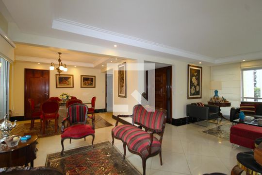 Apartamento à venda com 4 quartos, 215m² em Indianópolis, São Paulo