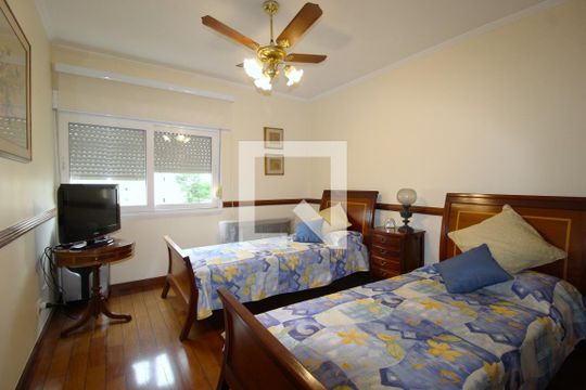 Quarto 1 de apartamento à venda com 4 quartos, 215m² em Indianópolis, São Paulo