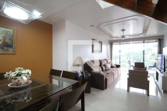 Sala 1 de apartamento à venda com 4 quartos, 280m² em Taquara, Rio de Janeiro