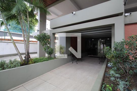 Entrada de apartamento à venda com 4 quartos, 280m² em Taquara, Rio de Janeiro