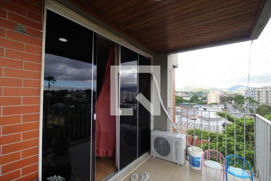 Sala 1 - Varanda de apartamento à venda com 4 quartos, 280m² em Taquara, Rio de Janeiro