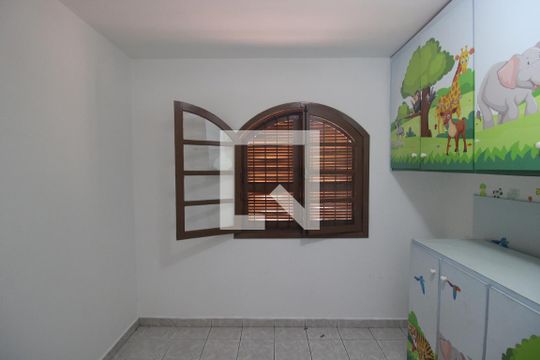 Quarto 1 de casa para alugar com 3 quartos, 165m² em Jardim Sonia, São Paulo