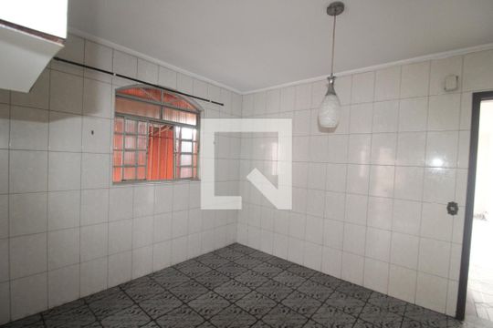 Cozinha de casa para alugar com 3 quartos, 165m² em Jardim Sonia, São Paulo