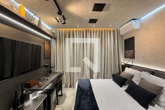 Kitnet/Studio para alugar com 1 quarto, 27m² em Moema, São Paulo