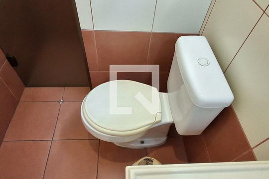 Banheiro da Suíte de casa à venda com 3 quartos, 190m² em Rudge Ramos, São Bernardo do Campo