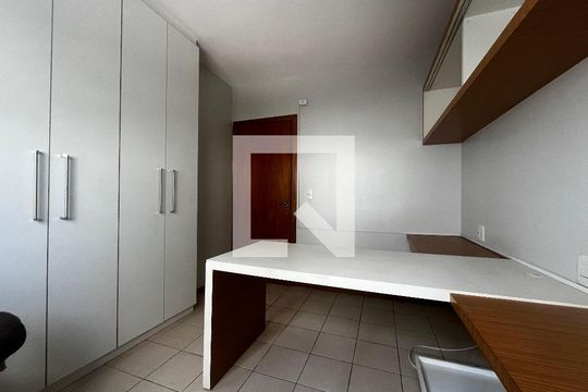 Quarto 2 de apartamento para alugar com 3 quartos, 90m² em Sul (águas Claras), Brasília