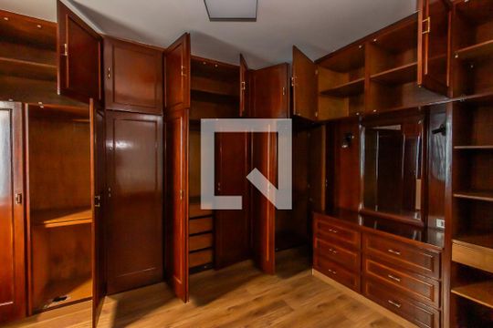 Suíte de casa à venda com 2 quartos, 110m² em Cidade Patriarca, São Paulo