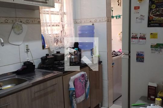 Cozinha de apartamento à venda com 1 quarto, 40m² em Morro Santana, Porto Alegre