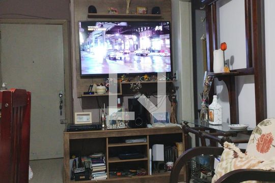 Sala de apartamento à venda com 1 quarto, 40m² em Morro Santana, Porto Alegre