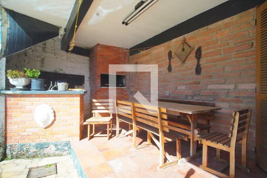 Churrasqueira de casa para alugar com 3 quartos, 271m² em Boa Vista, Novo Hamburgo